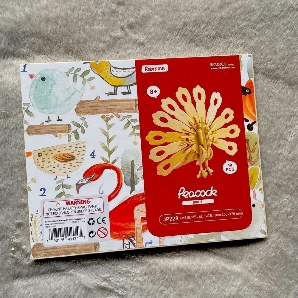 RoboTime 40 Pcs Peacock Wooden Puzzle
